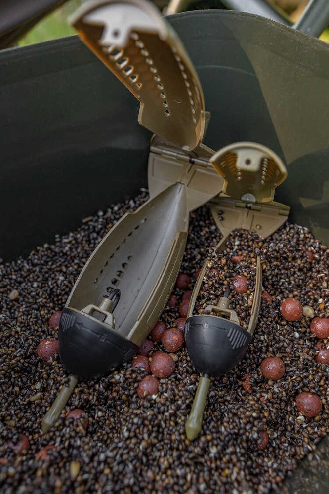 Korum Zakrmovací Raketa Bopper Bait Dropper (3)